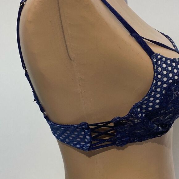 Victoria's Secret Women's Blue White Very Sexy Lace Strappy Push Up Bra Size 32B - Picture 6 of 9